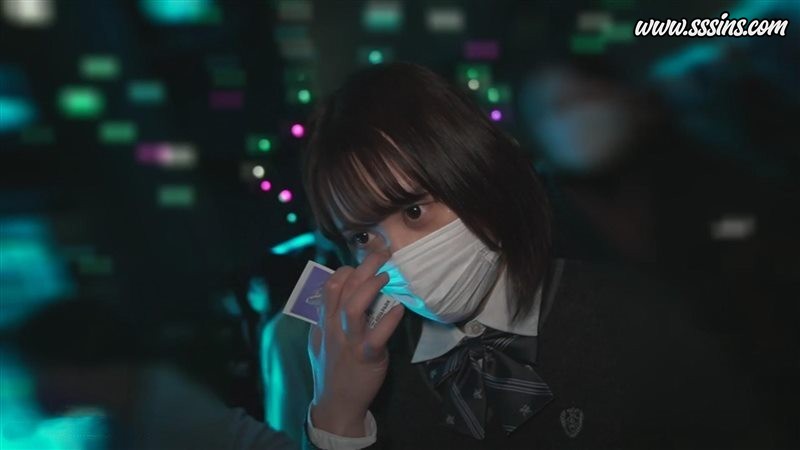 FC2PPV-3211729 我無法忘記那具身體，我沉迷於那深處，渴望在不戴套的情況下享受陰道的快感 [3V／6.54GB]