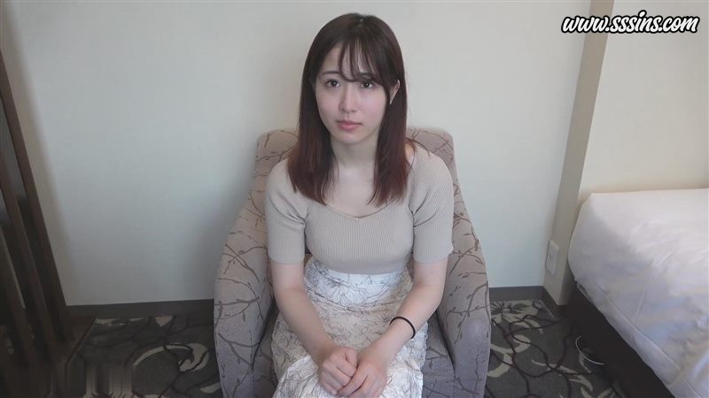 FC2PPV-3237031 一位風格出眾的弱偶像美女 [3V／9.59GB]