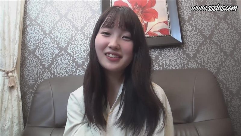 FC2PPV-3292343 S級女星，擁有G罩杯的傲人美胸，出道前未公開影片外流 [5V／15.54GB]