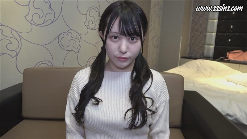 FC2PPV-3299193 洩露了一段原本用於個人用途的視頻，並對一位身材苗條的便利店女店員撒謊，兩人後來成為了朋友。 [2V／9.53GB]